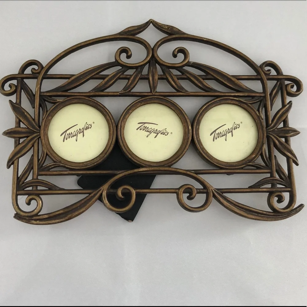 Terragrafics NEW Bronze scroll pattern triple round picture frame